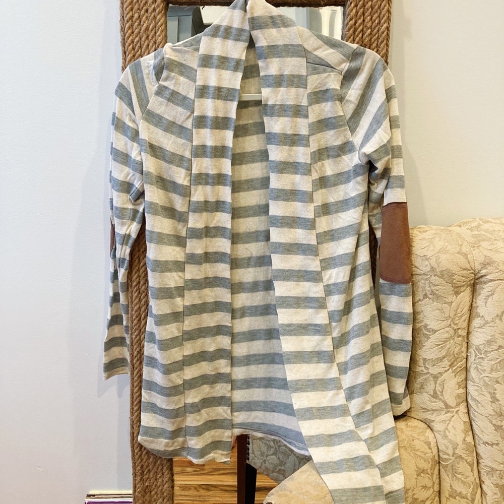 Small Gray and Cream Cardigan with suede elbow patches